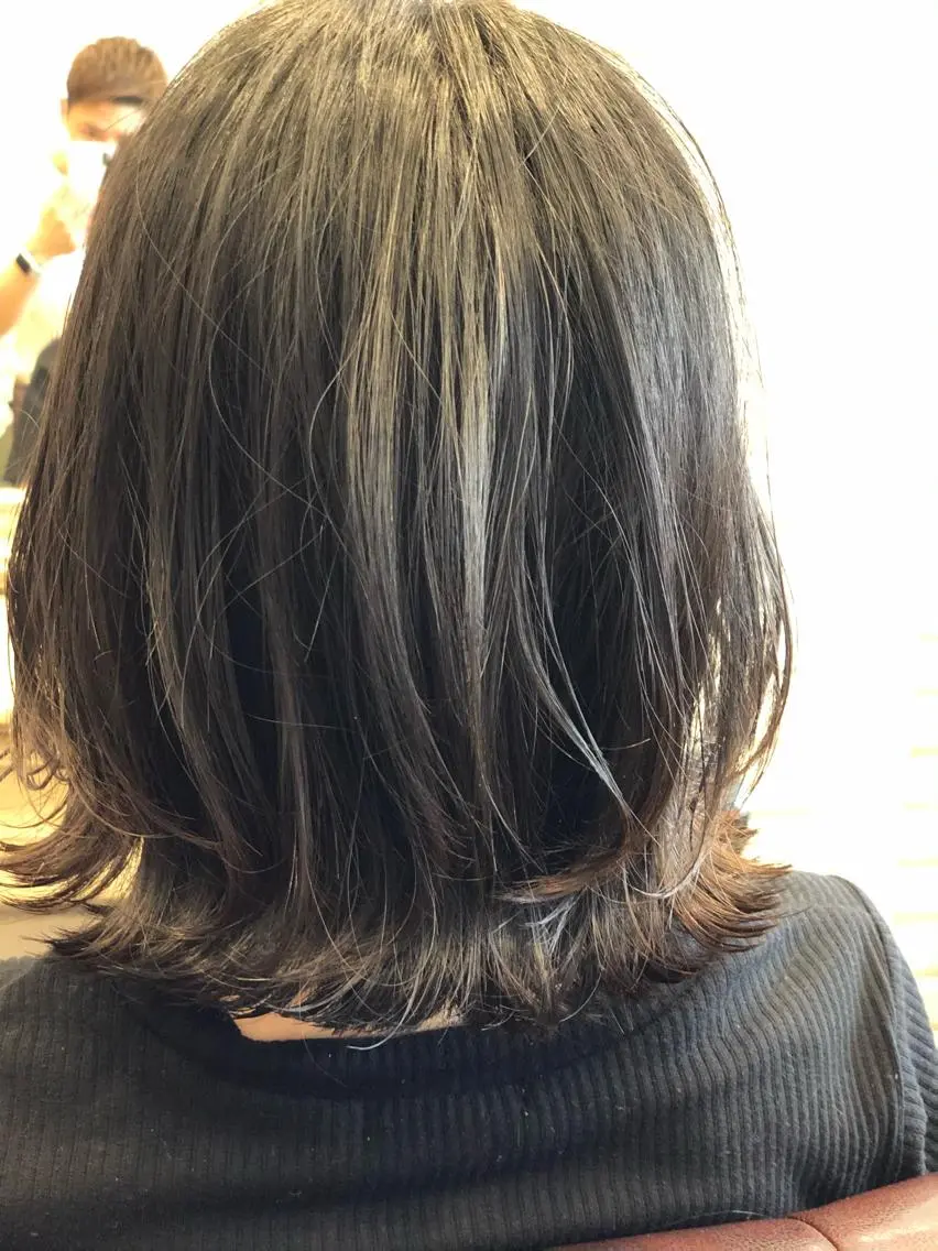 ミディアム 松﨑 亜々人のヘアスタイル