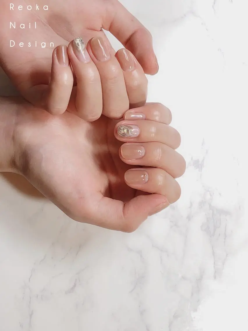 ミディアム ネイル アートネイル ハンドネイル Blowe ニュアンスのネイルデザイン