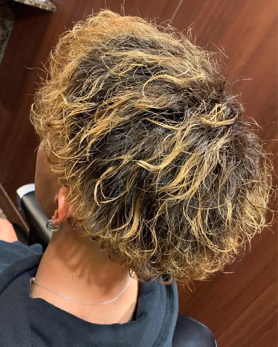 ショート カラー パーマ メンズ 羽木 隆徒のヘアスタイル