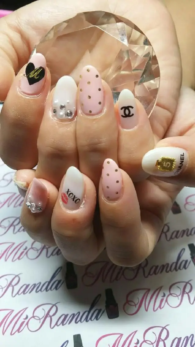 ネイル MiRanda 保坂 舞のネイルデザイン