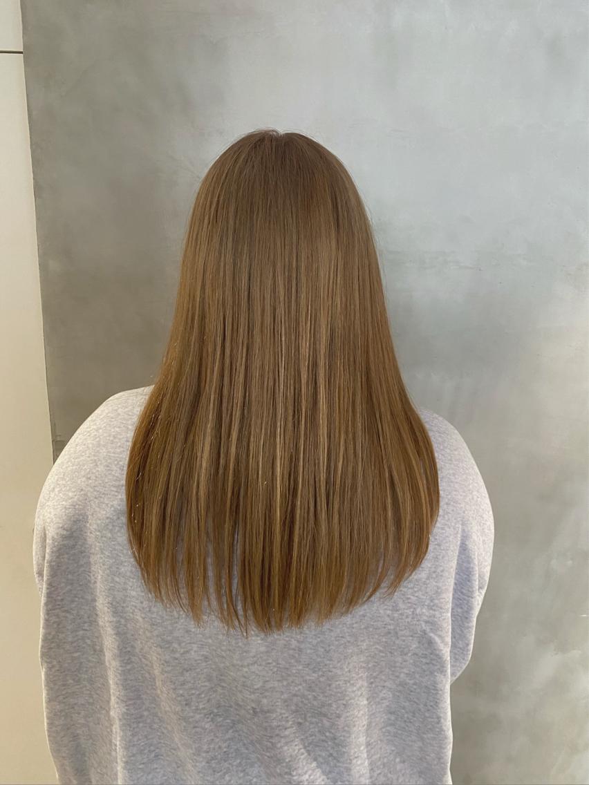 ロング カラー 朝倉 南のヘアスタイル