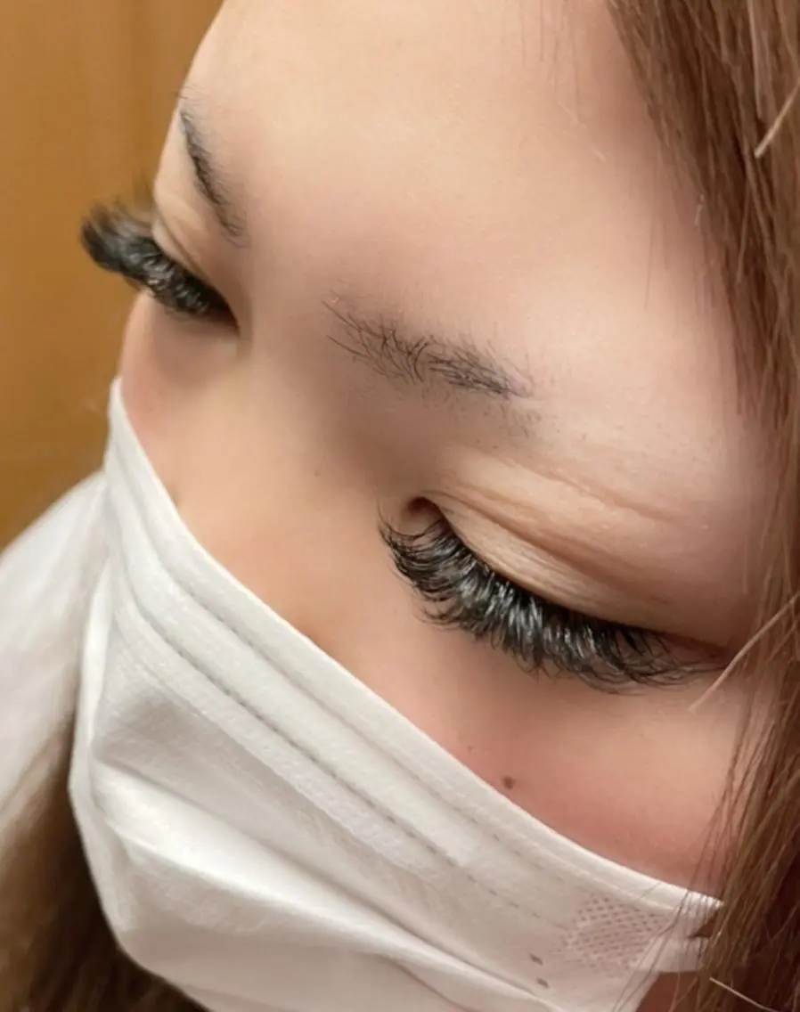 マツエク・マツパ ボリュームラッシュ BARBIELASH サエコのマツエク・マツパデザイン