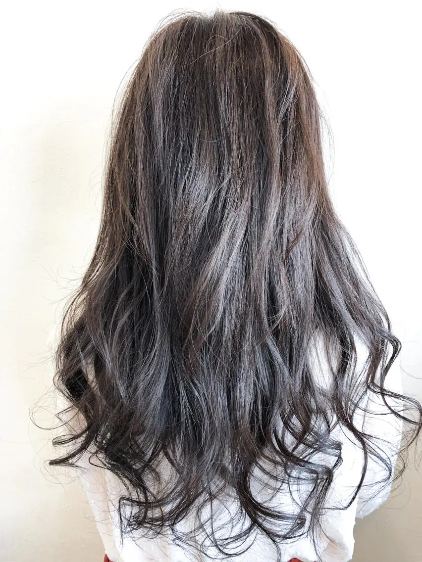 ロング ヘアカラー ❇️代表❇️TERU ✂︎のヘアスタイル