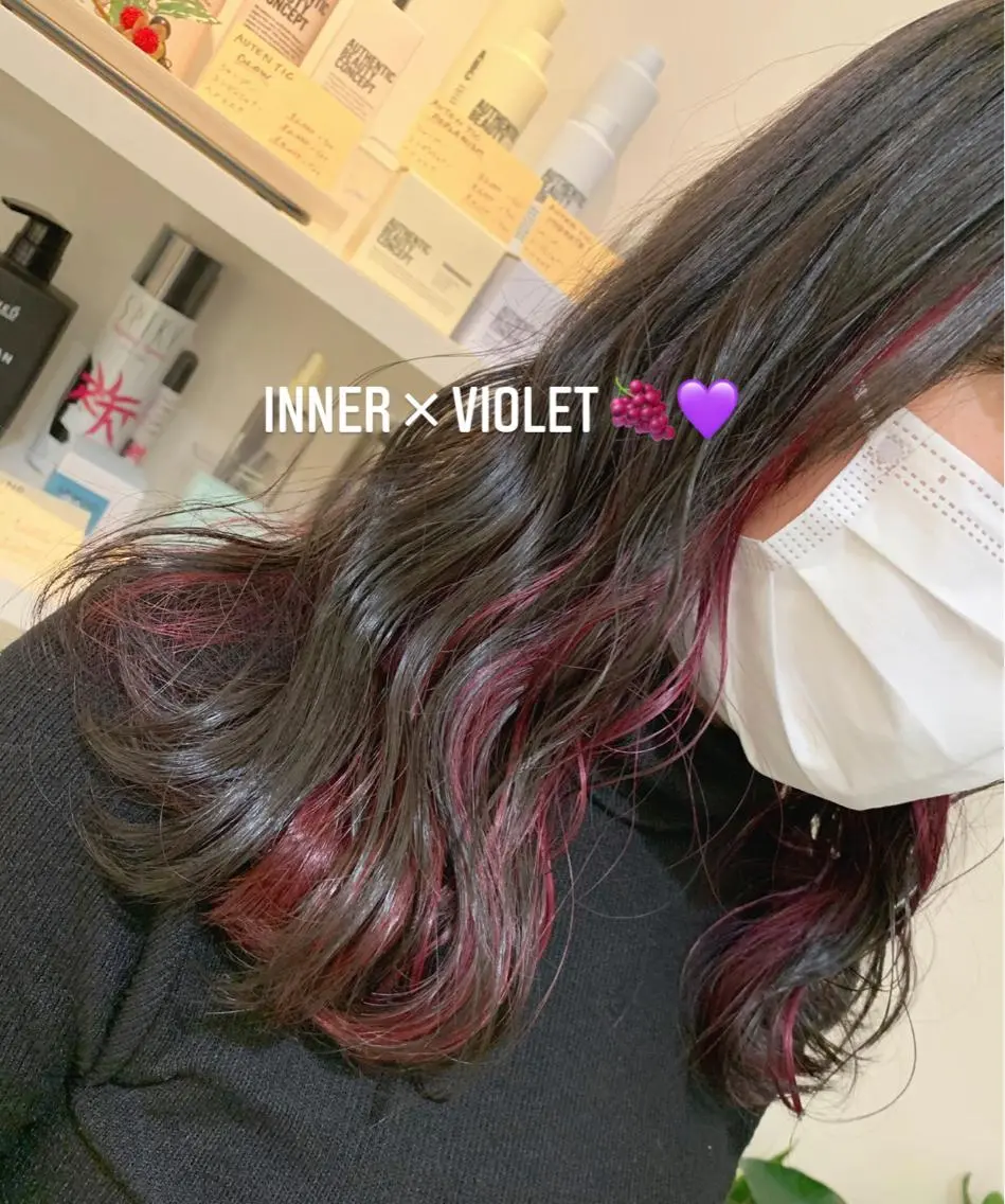 セミロング カラー ブリーチ インナーカラー バイオレットカラー ヘアカラー Rina のヘアスタイル