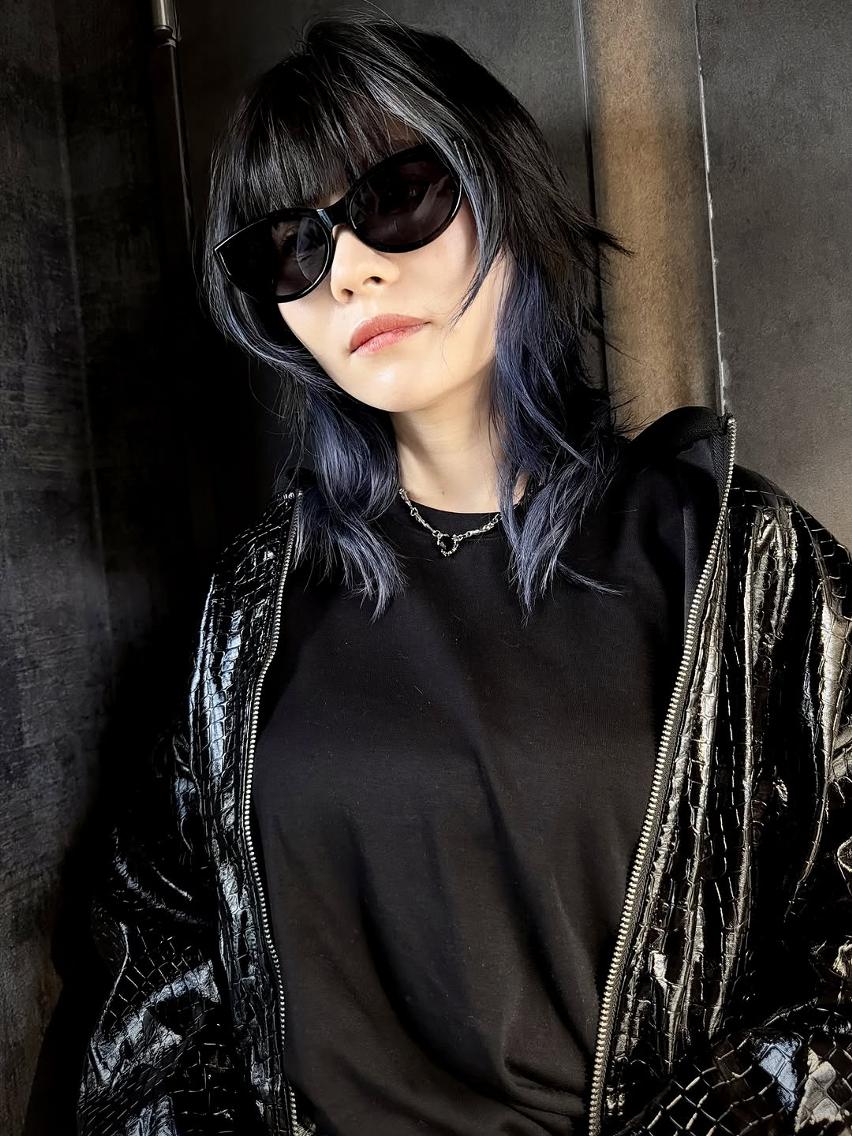 ミディアム カラー レイヤーカット ウルフカット カット ヘアカラー トリートメント ウルフレイヤー/ 中性ウルフ/タカハシのヘアスタイル