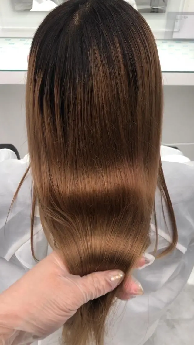 ロング カラー ブリーチ トリートメント 酸熱トリートメント 韓国艶カラー🇰🇷 DISCO💙のヘアスタイル