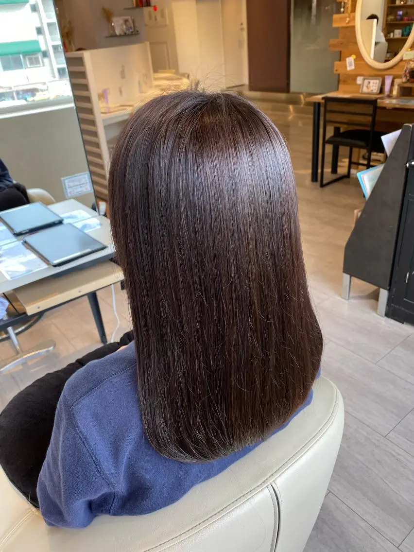 セミロング カラー ヘアアレンジ ベージュカラー ラベンダーカラー ラベンダーベージュ 金子 富士のヘアスタイル
