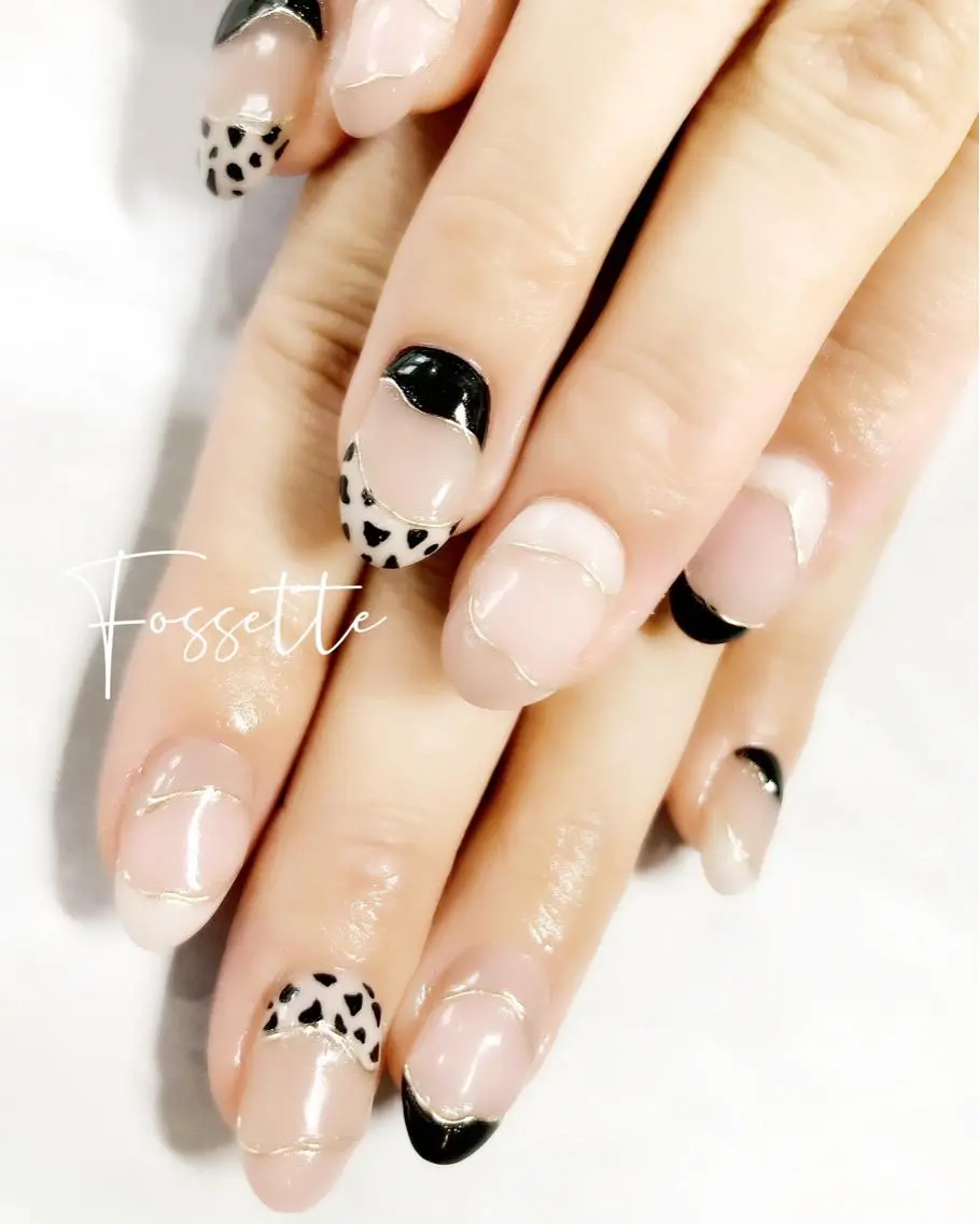 ネイル アニマル柄 ミラーネイル ハンドネイル nailsalon Fossetteのネイルデザイン