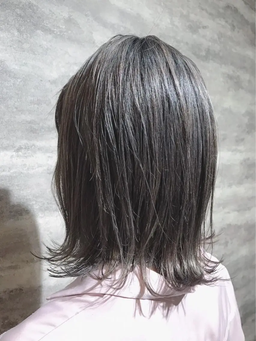 ミディアム カラー シルバー 🫟Blanco🫟 Color&Careのヘアスタイル