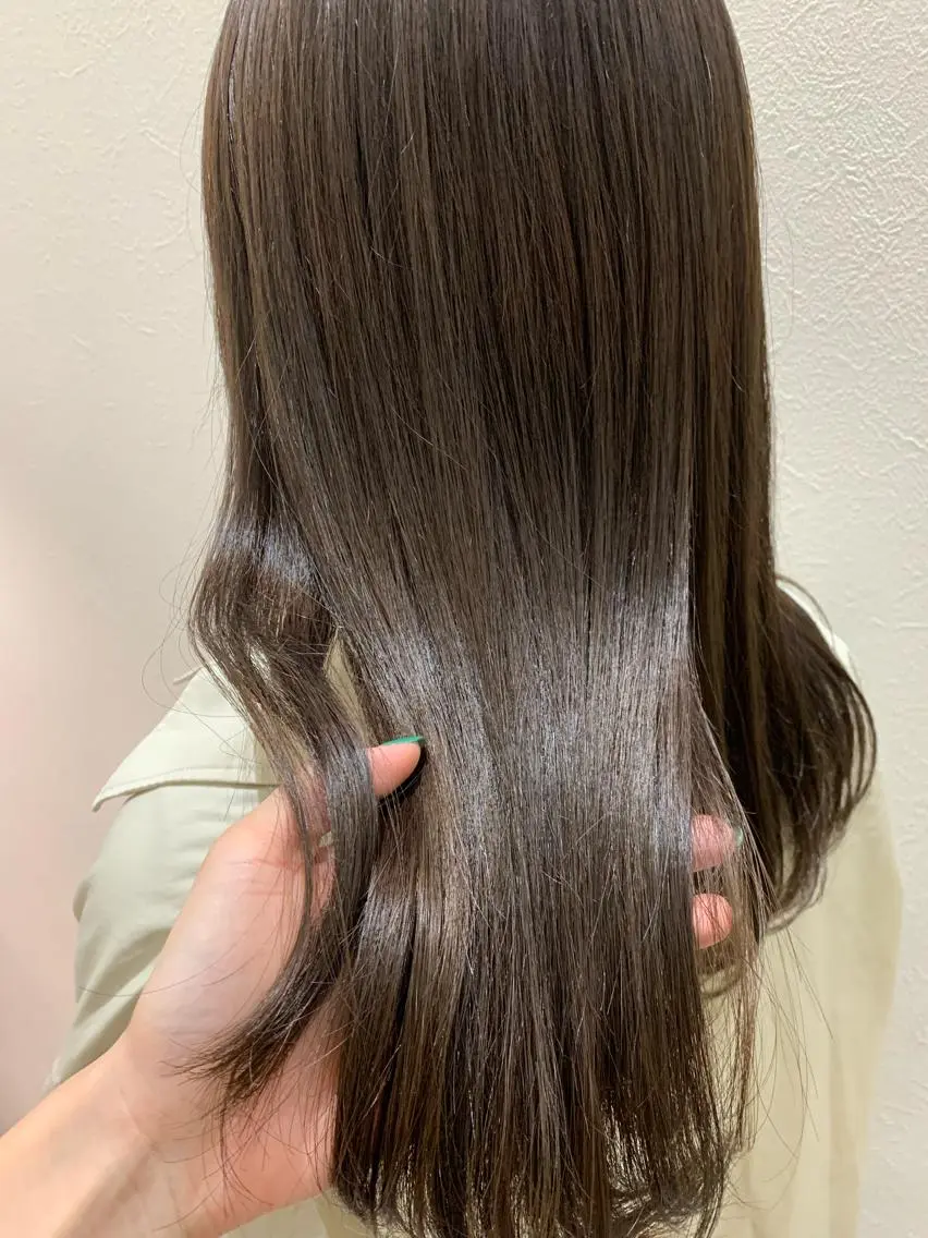 ロング カラー アッシュ オレンジ シルバー シルバーアッシュ hubhair レイヤー/透明感のヘアスタイル