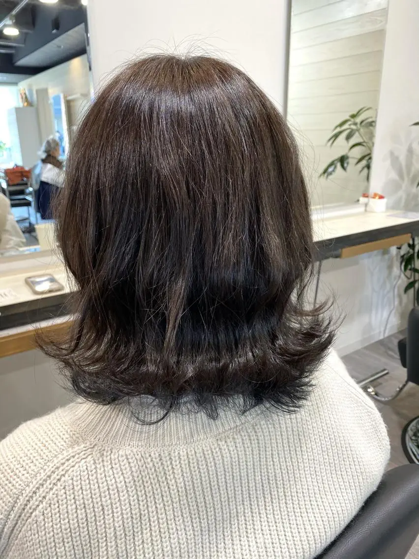 ミディアム カラー アディクシーカラー バレイヤージュ ブリーチ ケアブリーチ デザインカラー ヘアカラー トリートメント 先着1名様限定 カット無料のヘアスタイル
