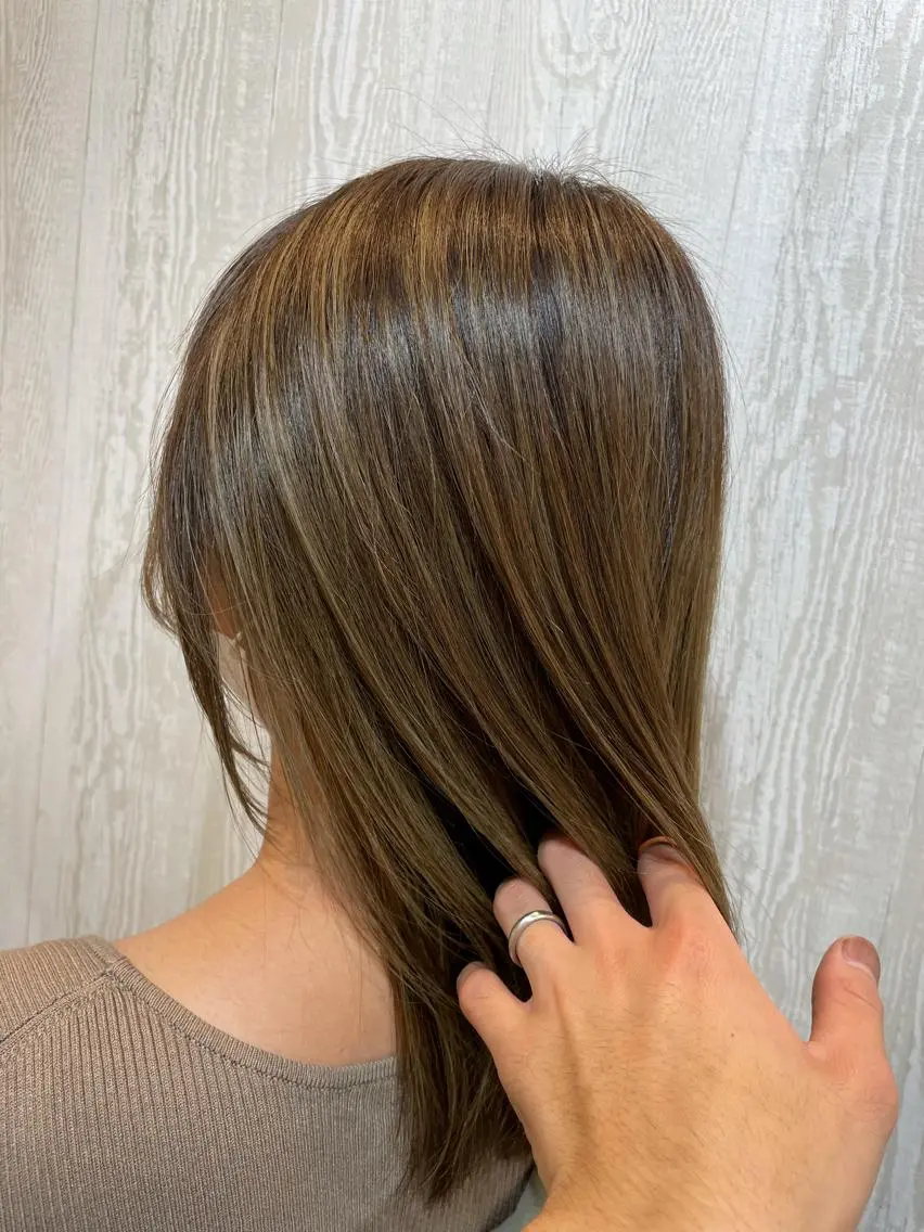 ミディアム カラー ヘアアレンジ HUENEST アカデミーサロンのヘアスタイル