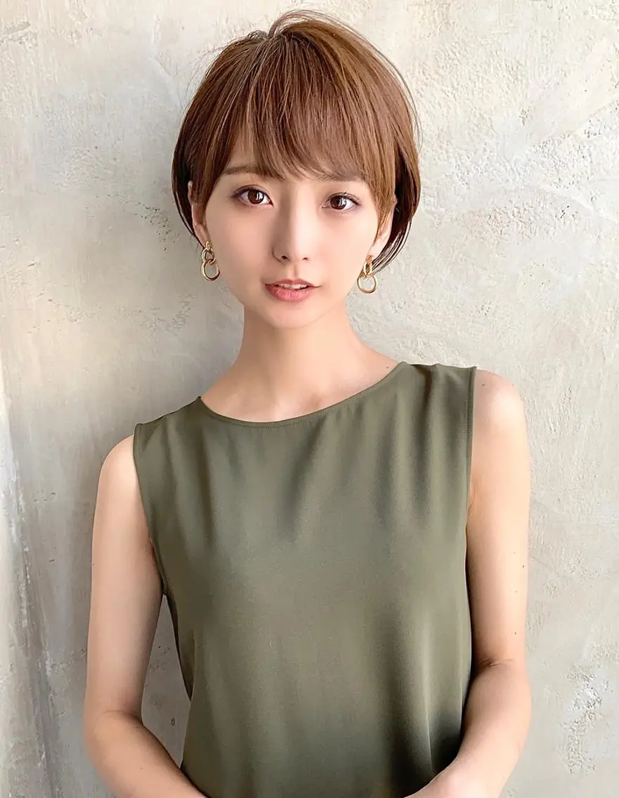 ショート 切りっぱなしボブ ショートボブ ハンサムショート 丸みショート アッシュ カット ヘアカラー トリートメント ショート、ボブの神✨ 峯朋也✂︎✨のヘアスタイル