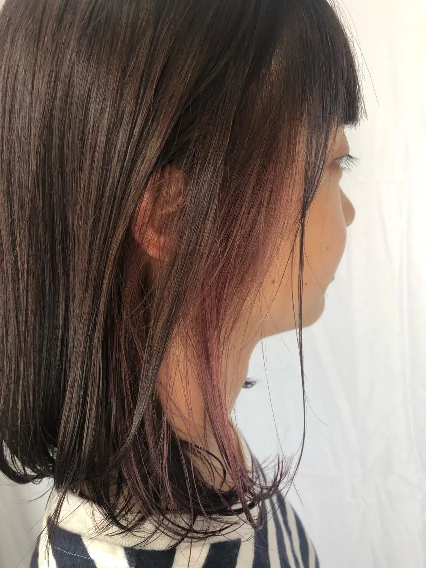 セミロング カラー インナーカラー ピンクカラー バイオレットカラー Kaede .のヘアスタイル