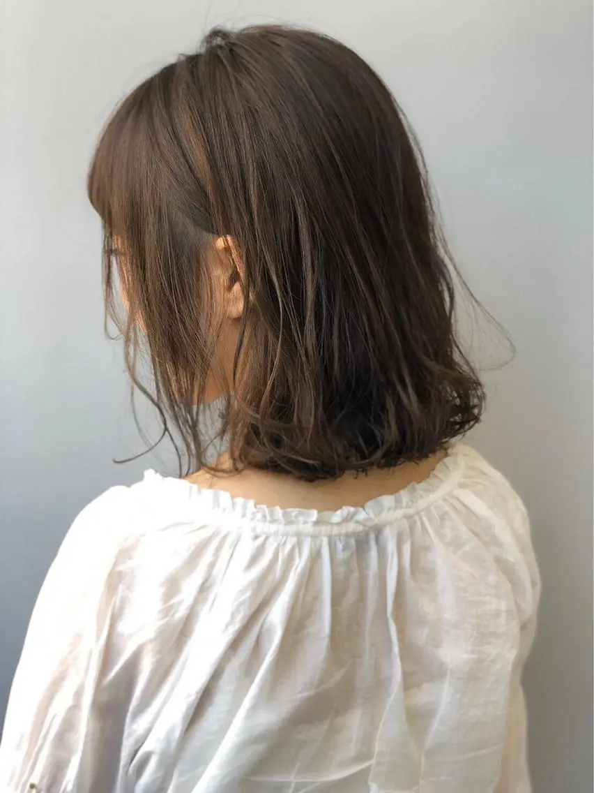 ミディアム カラー ヘアカラー トリートメント ヘッドスパ レイヤーカット 韓国ヘアayameのヘアスタイル