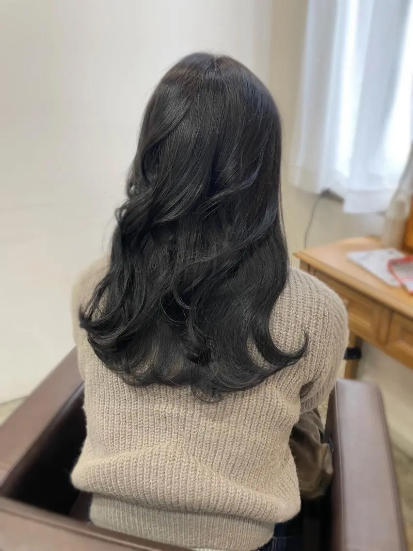 セミロング カラー ヘアアレンジ ブルーカラー ブルーラベンダー 透明感カラー ラベンダーカラー カット ヘアカラー トリートメント 髪質改善特化 🫧松野力也のヘアスタイル