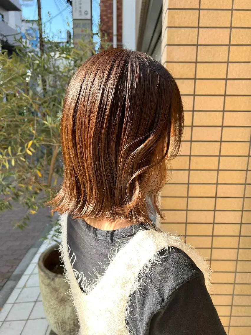 ミディアム 草野ゆずき⌇縮毛矯正 ⌇Wカラー⌇レイヤーのヘアスタイル