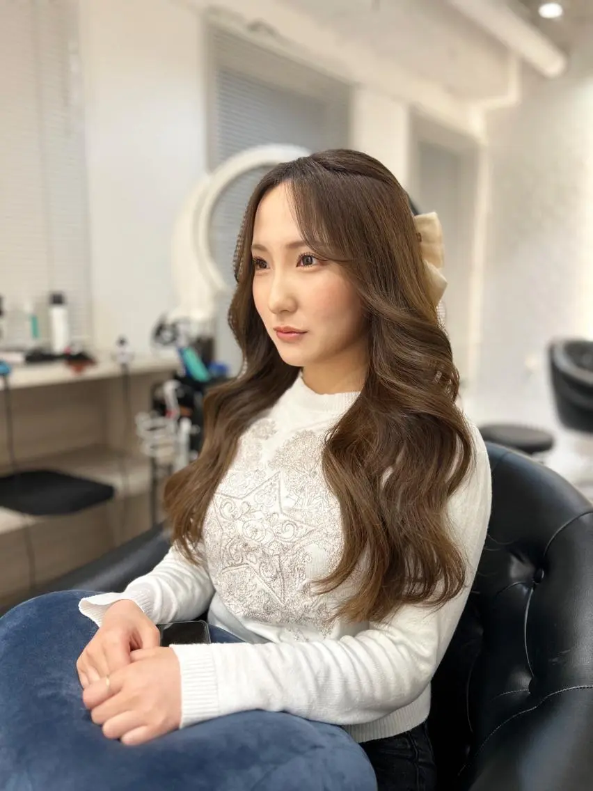 ロング カラー カット ヘアカラー トリートメント emi/髪質改善/ 韓国風/艶カラーのヘアスタイル
