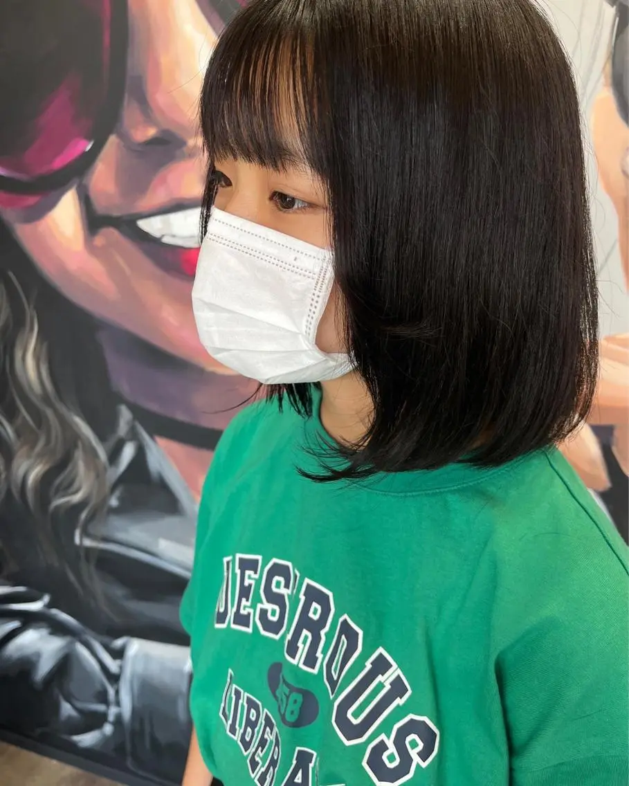 ミディアム カラー パーマ ヘアアレンジ メンズ キッズ ネイル マツエク・マツパ アイブロウ ミディアムパーマ メンズパーマ ブラウンカラー ケアカラー 透明感カラー 久木原 ゆりのヘアスタイル
