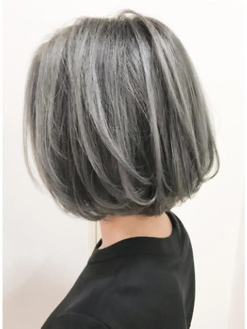 ショート カラー 土谷 敦郎のヘアスタイル