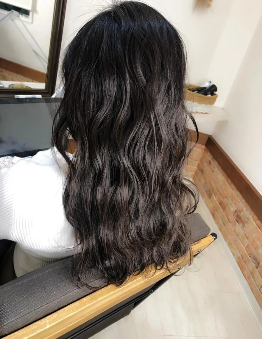 ロング カラー Lucet byNYNYのヘアスタイル