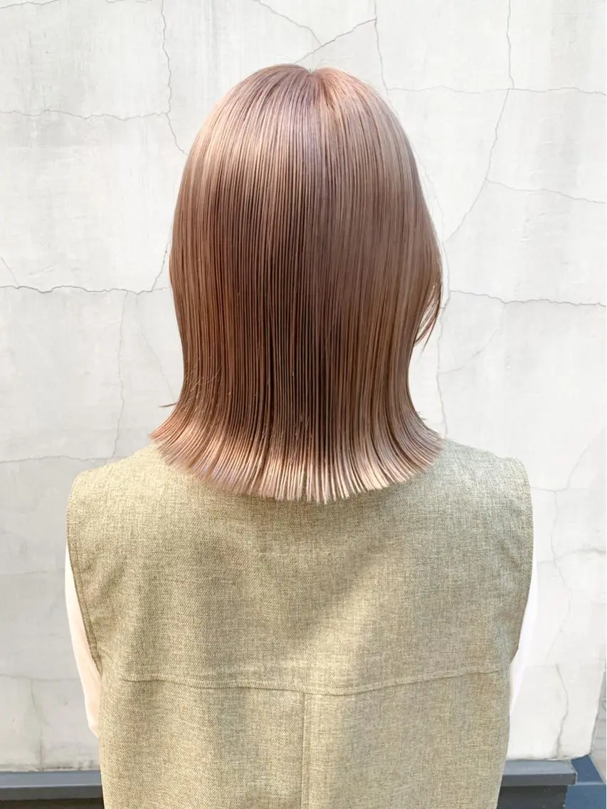 ミディアム カラー ヘアアレンジ ブリーチ ヘアカラー トリートメント yuka .のヘアスタイル