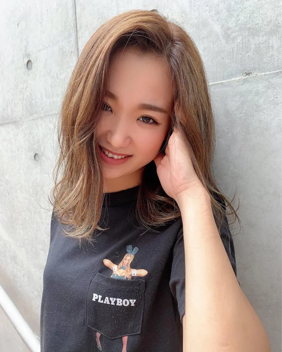 ミディアム カラー box mico. mutsumiのヘアスタイル