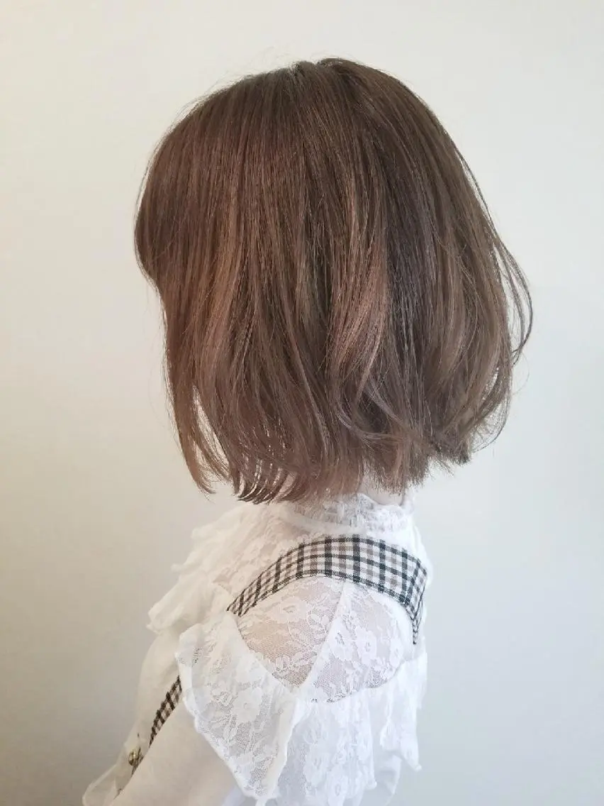 ミディアム カラー パーマ 伊藤 功士のヘアスタイル