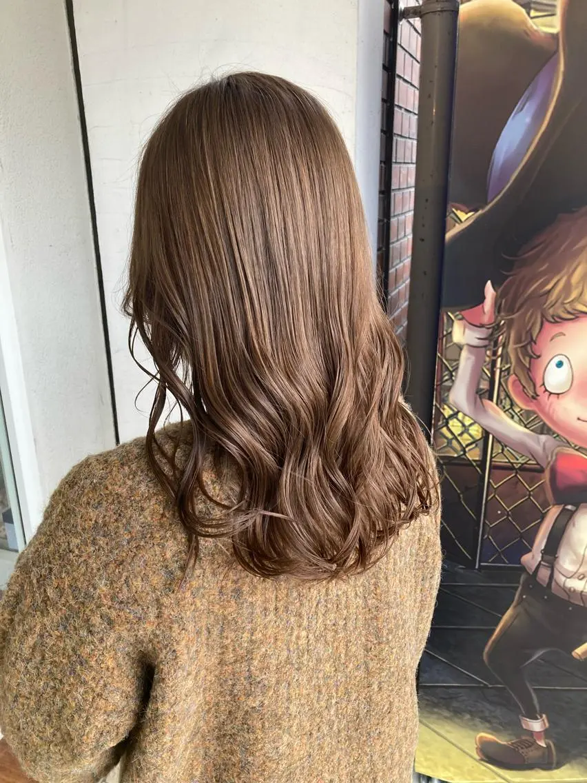 カラー 安永 里帆のヘアスタイル