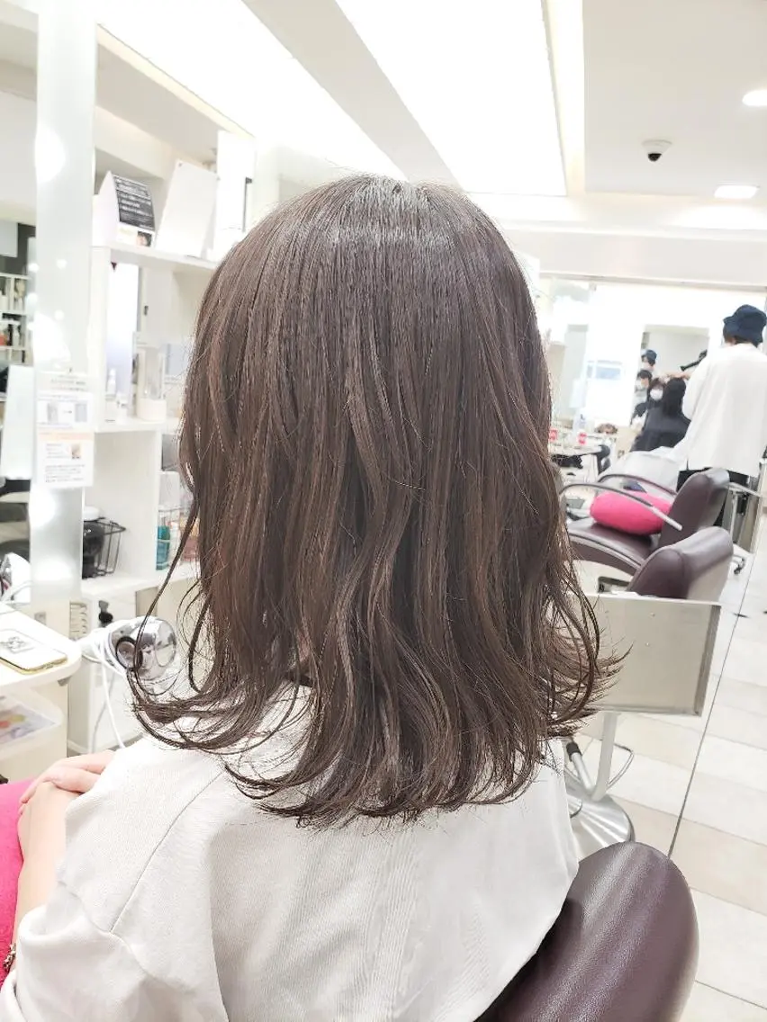 ミディアム カラー イルミナカラー 髪質改善 似合わせカット 縮毛矯正 トリートメント カット ヘアカラー トリートメント ボブ・ロブ　福田 泰久✂️✨のヘアスタイル