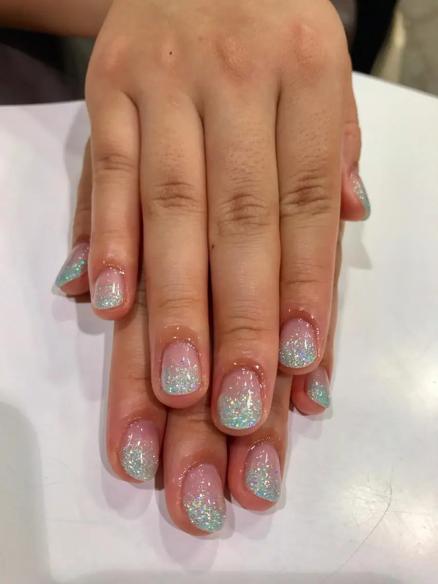 ネイル グラデーション ラメ(グリッター) ラメグラデーション Charme. NOBUKOのネイルデザイン