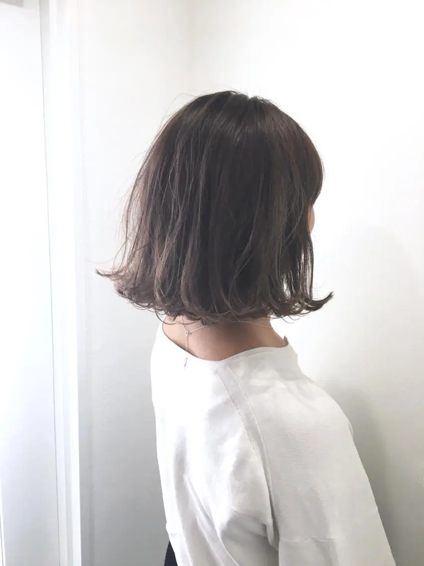 ショート カラー パーマ ヘアアレンジ マツエク・マツパ グレージュ ラベンダーカラー ラベンダーグレージュ ラベンダーグレー 境 健助のヘアスタイル