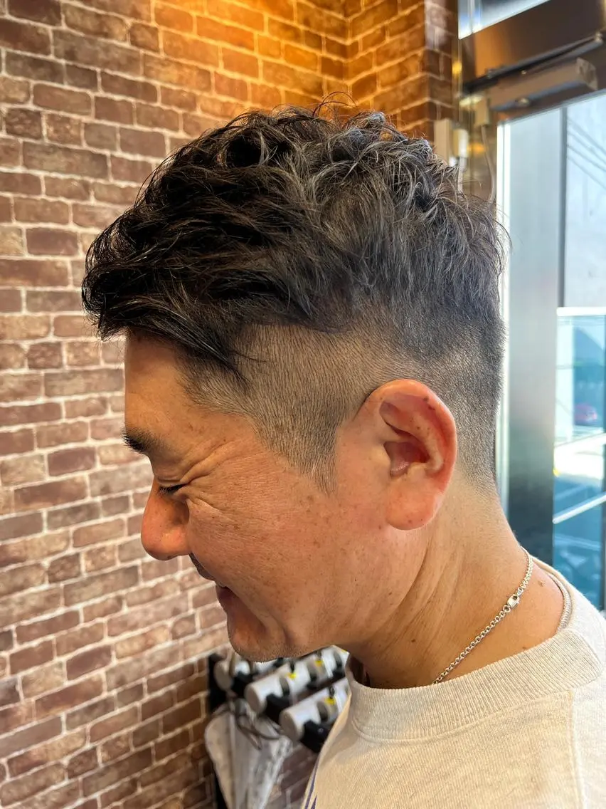 ショート カラー パーマ ヘアアレンジ メンズ キッズ ネイル マツエク・マツパ アイブロウ メンズブリーチ メンズハイライト メンズインナーカラー メンズ韓国風 ブリーチ 久木原 ゆりのヘアスタイル