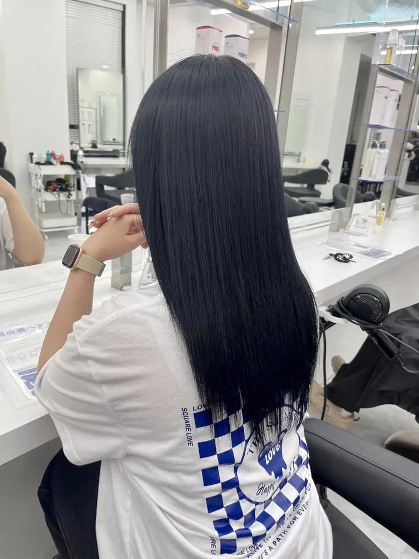 カラー 韓国× ベージュ特化🤎のヘアスタイル