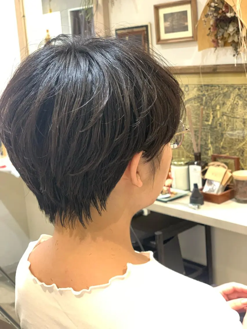 ショート トリートメント ショート／透明感 カラー加治竜汰💡のヘアスタイル