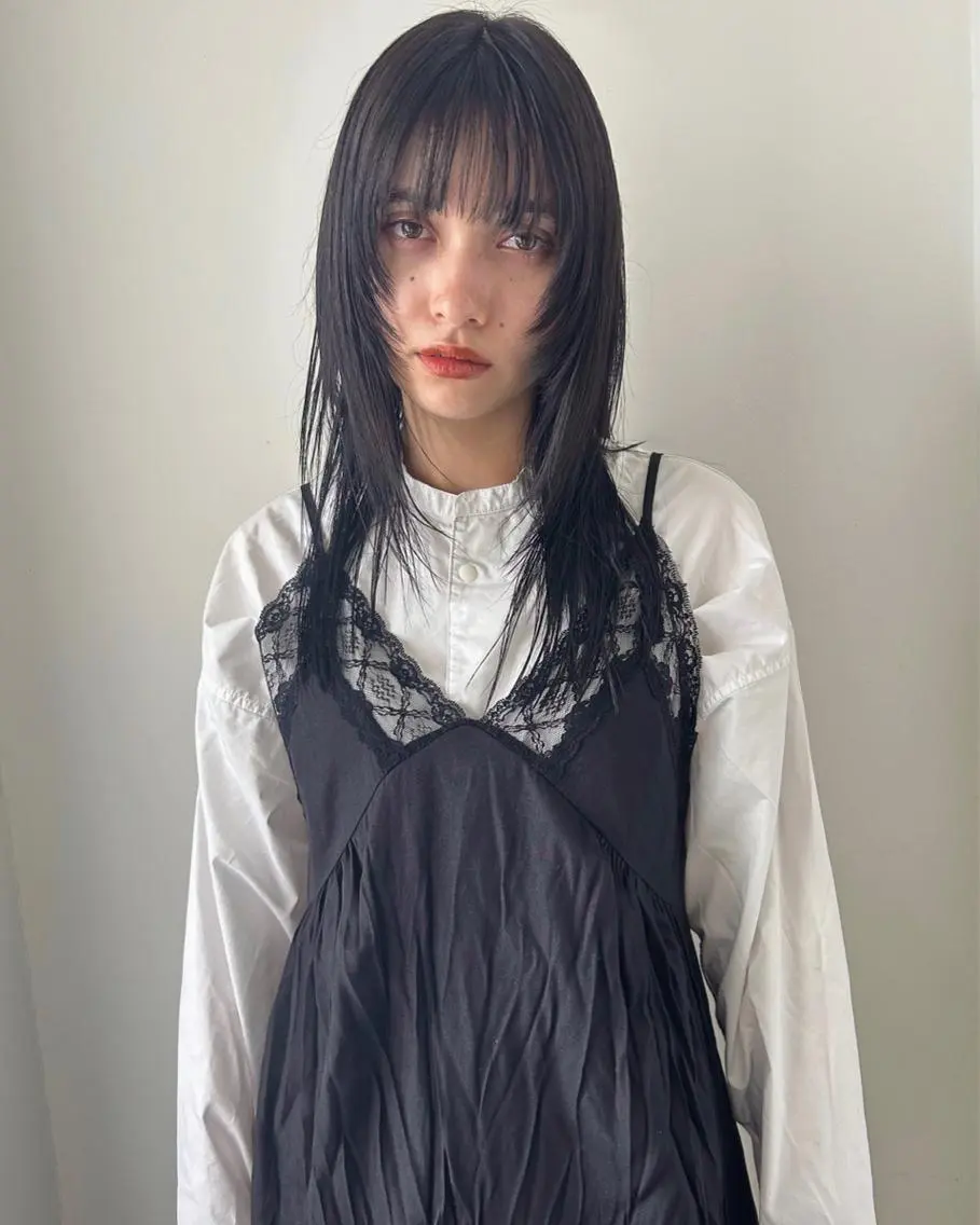 セミロング カラー レイヤーカット ウルフカット カット ヘアカラー トリートメント 村上雅人 ナチュラルモードのヘアスタイル
