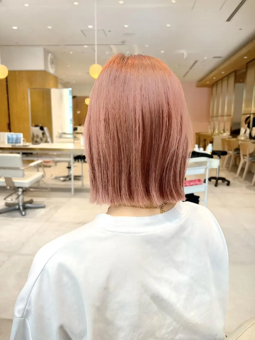 ミディアム カラー ベージュカラー 透明感カラー グレージュ ボブ カット ヘアカラー トリートメント レイヤー専門家 ダブルカラー修のヘアスタイル