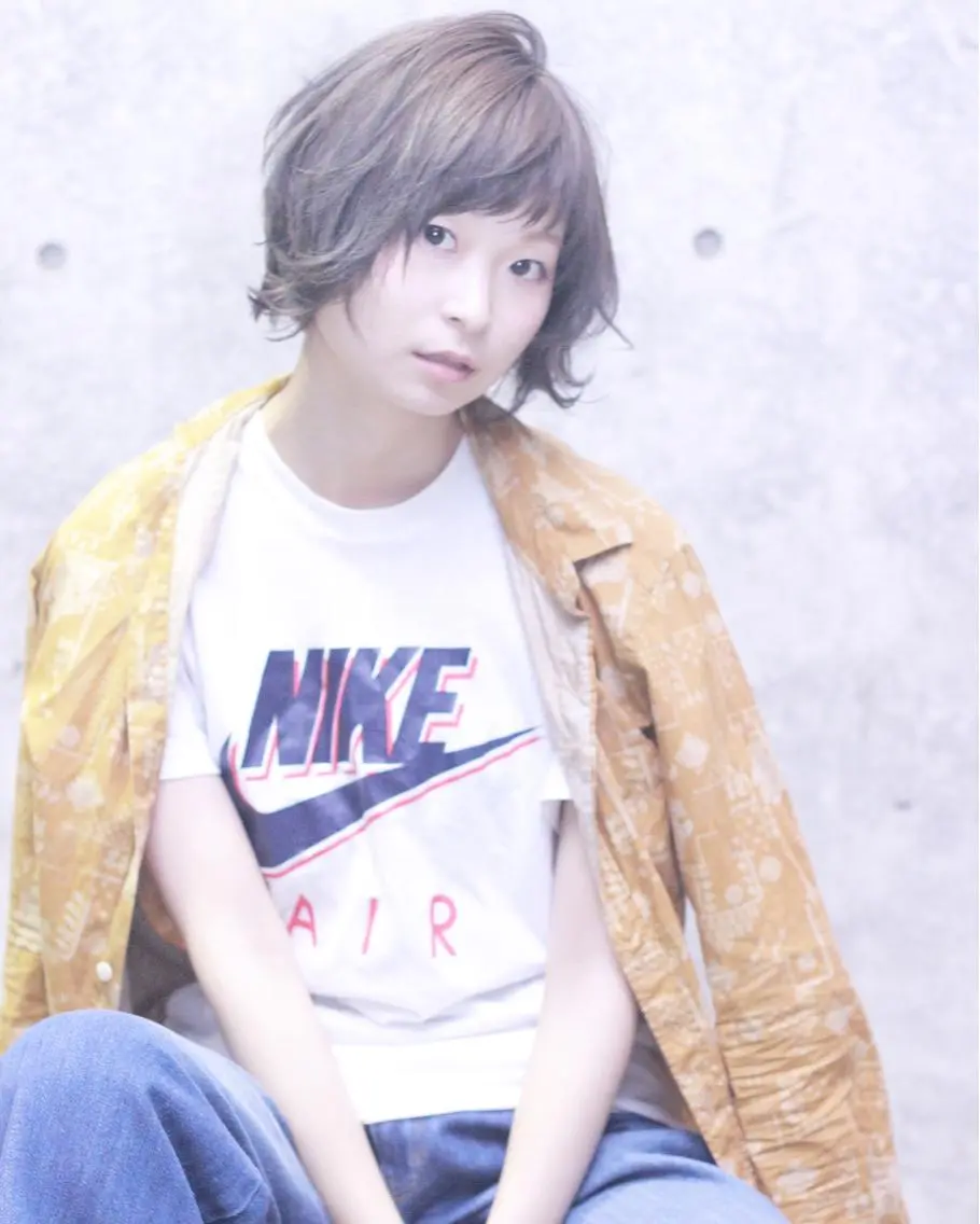 ショート カラー グレージュ ショートヘア 及川 光のヘアスタイル