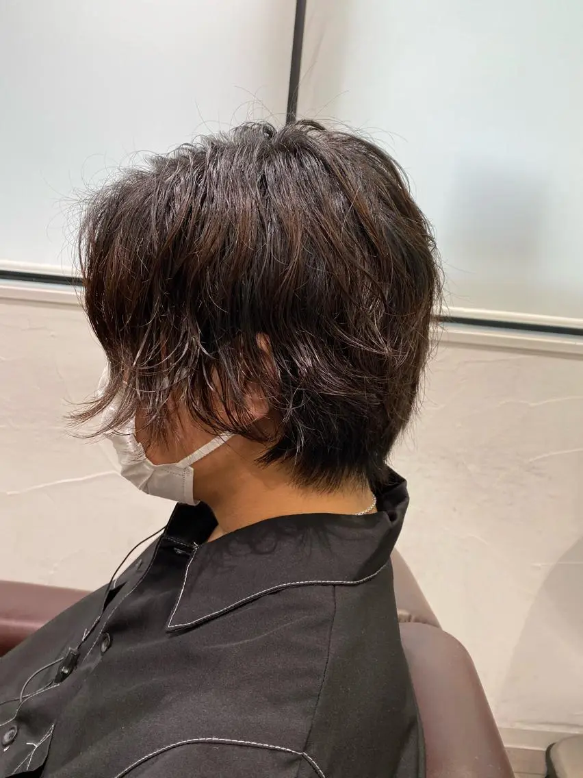 ミディアム パーマ メンズ メンズ特化型美容師 栗山勇人のヘアスタイル