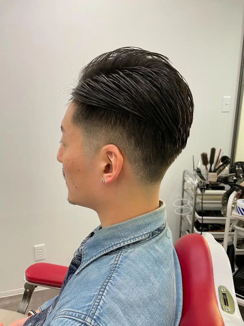 ショート 菊川 照治のヘアスタイル