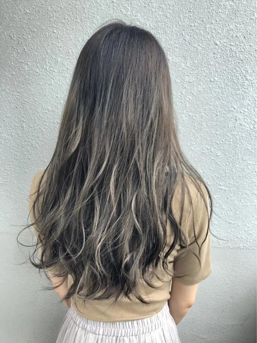 セミロング 🤎小顔レイヤー /ベージュ🤎友香のヘアスタイル