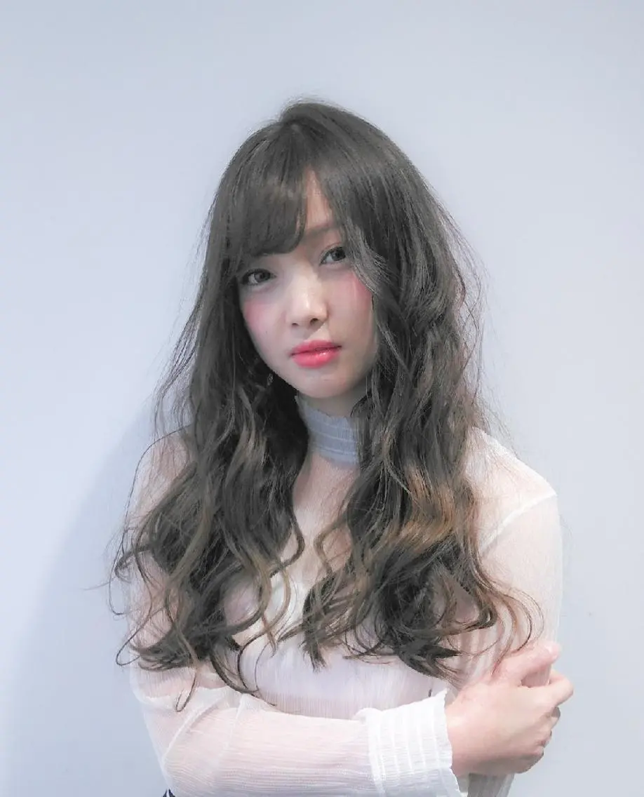 ロング カラー スタイリスト /仲川葵のヘアスタイル