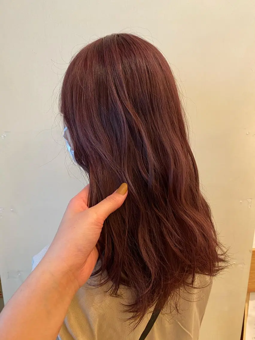 ロング カラー ブリーチ 長谷川 華奈子のヘアスタイル