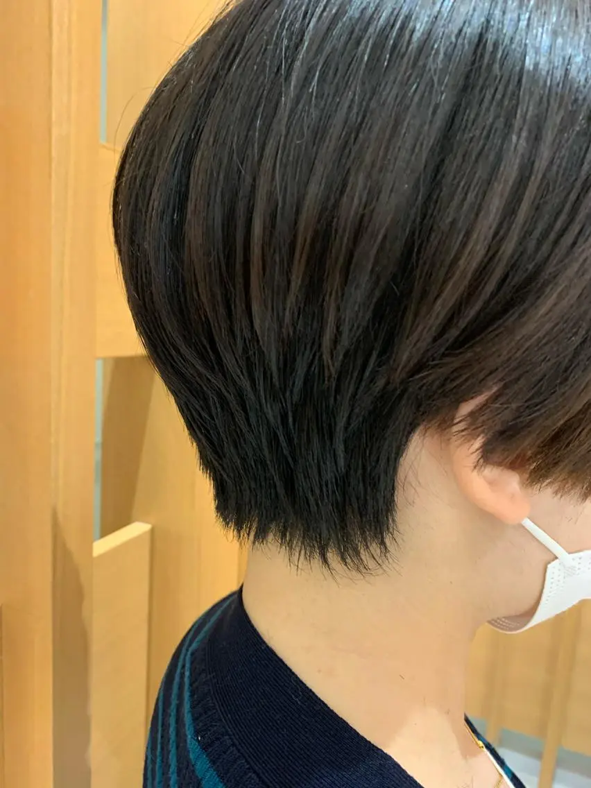 ショート くびれヘア ショートヘア ARMONY秋山輝也 コテ巻き風パーマ特化のヘアスタイル