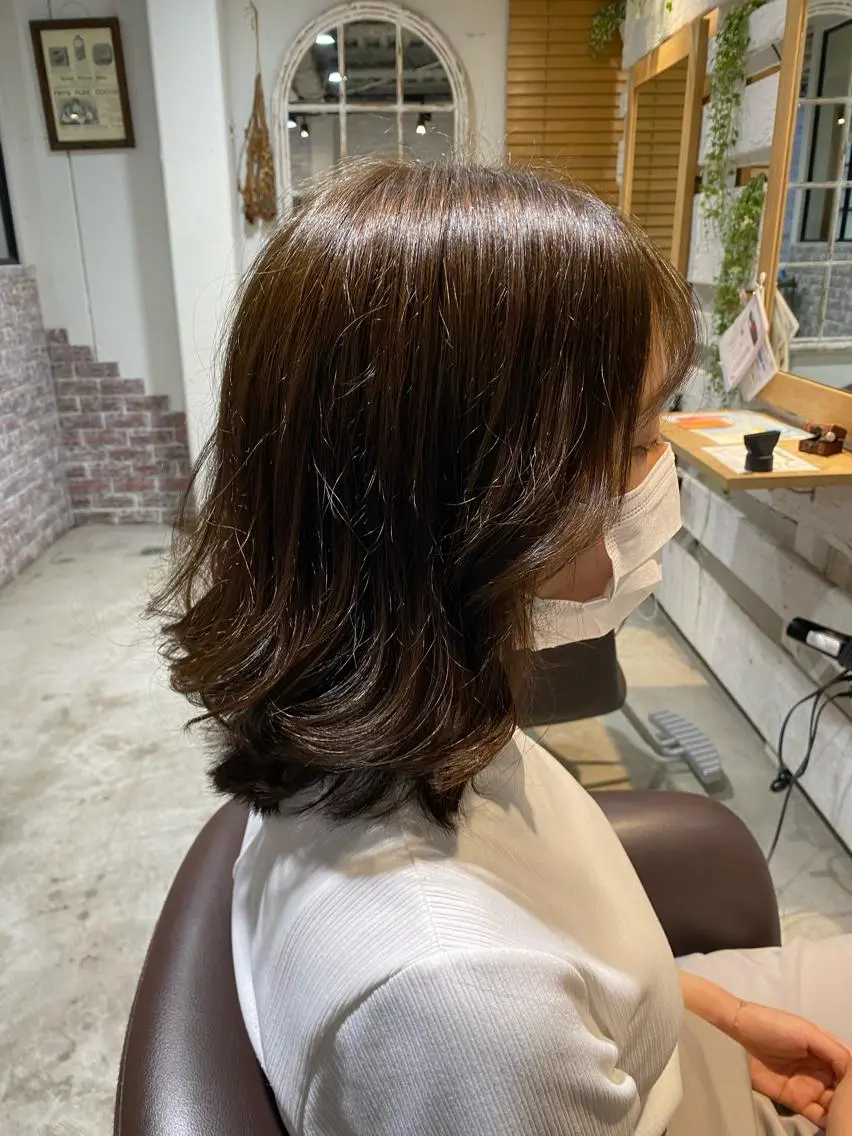 セミロング カラー カット ヘアカラー 長濱 俊のヘアスタイル