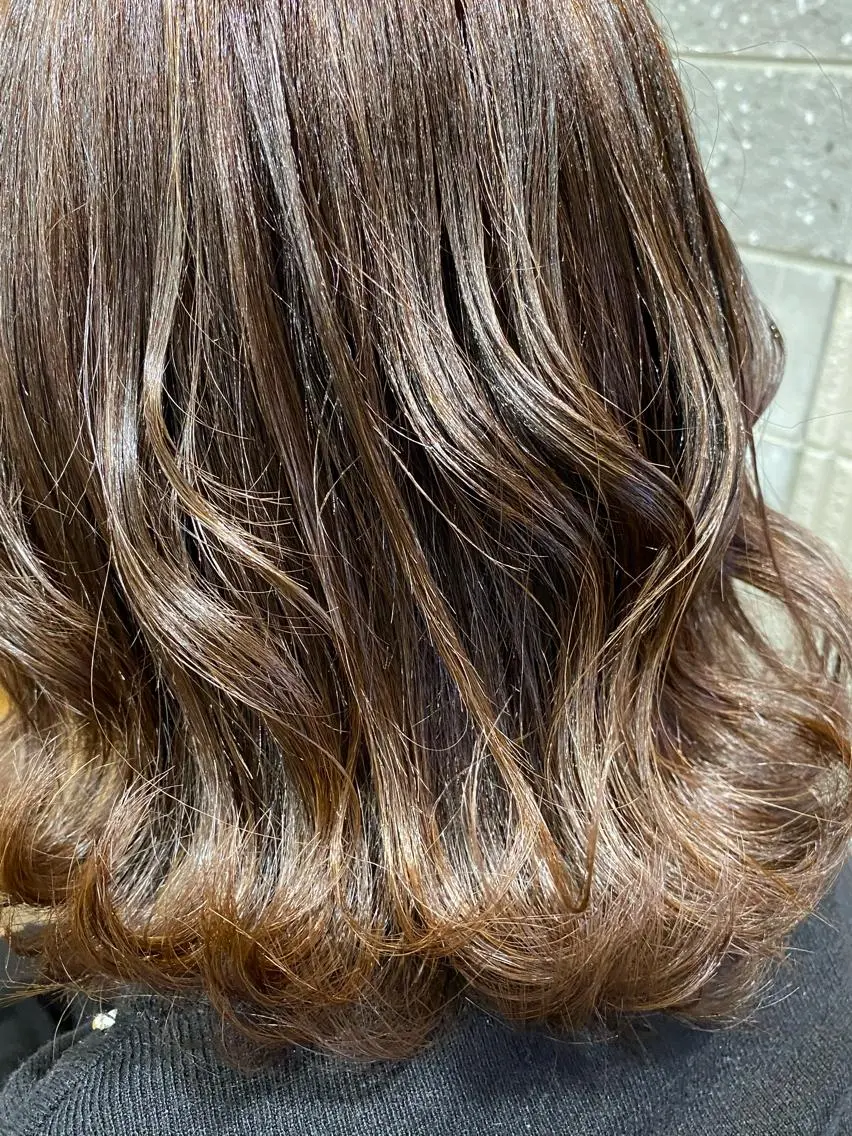 ミディアム カラー ヘアアレンジ ベージュカラー ブラウンカラー ハイライトカラー ハイライト 久米 治仁のヘアスタイル