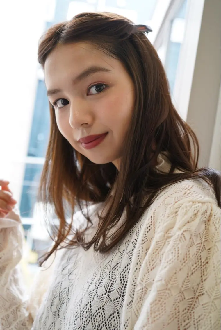 セミロング カラー yah iroのヘアスタイル