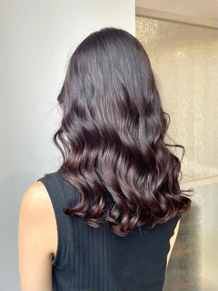 ミディアム カラー イルミナカラー パープルカラー カット パーマ ヘッドスパ モデルさん募集中IT byALBUM八王子のヘアスタイル