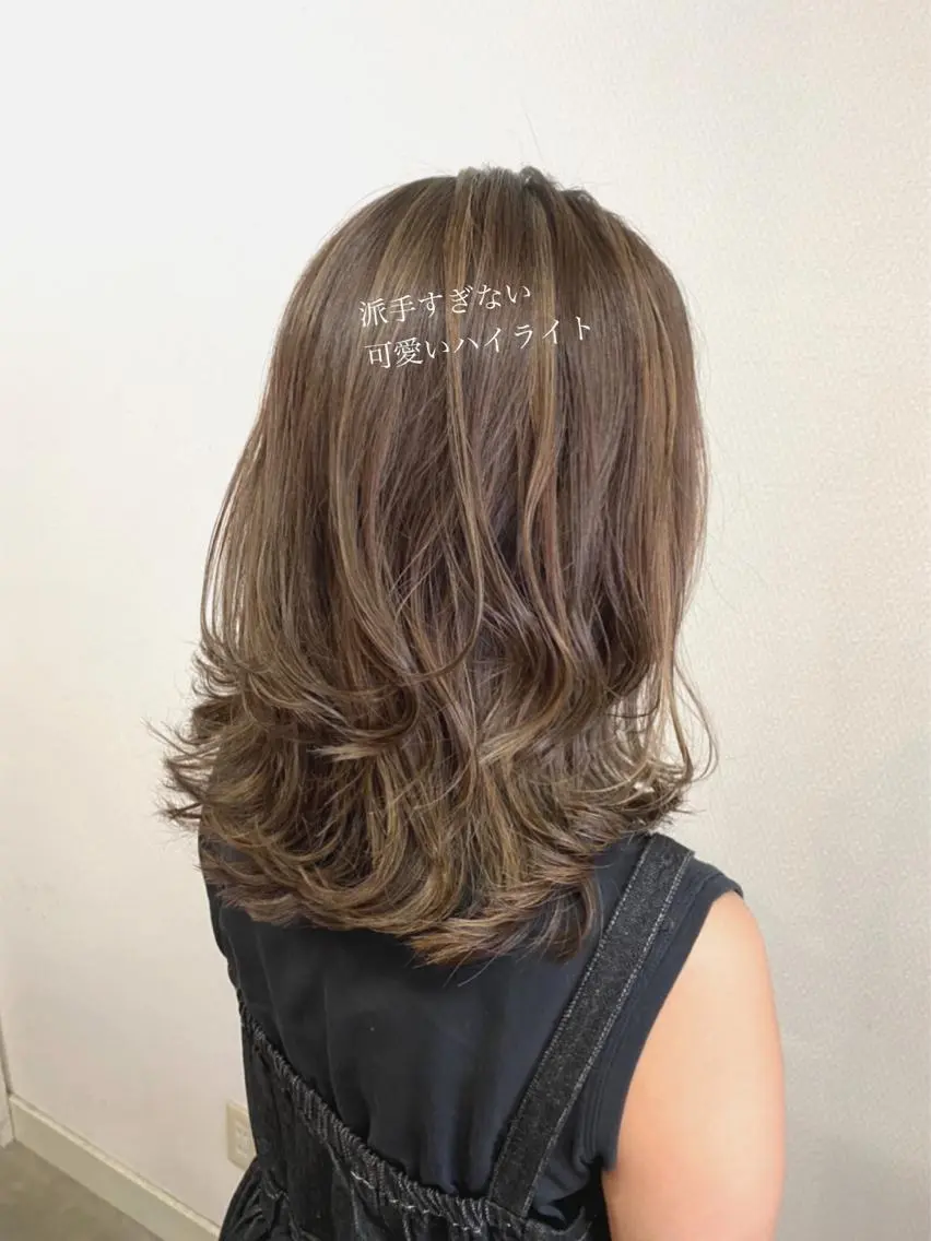 セミロング 山本 茉希のヘアスタイル