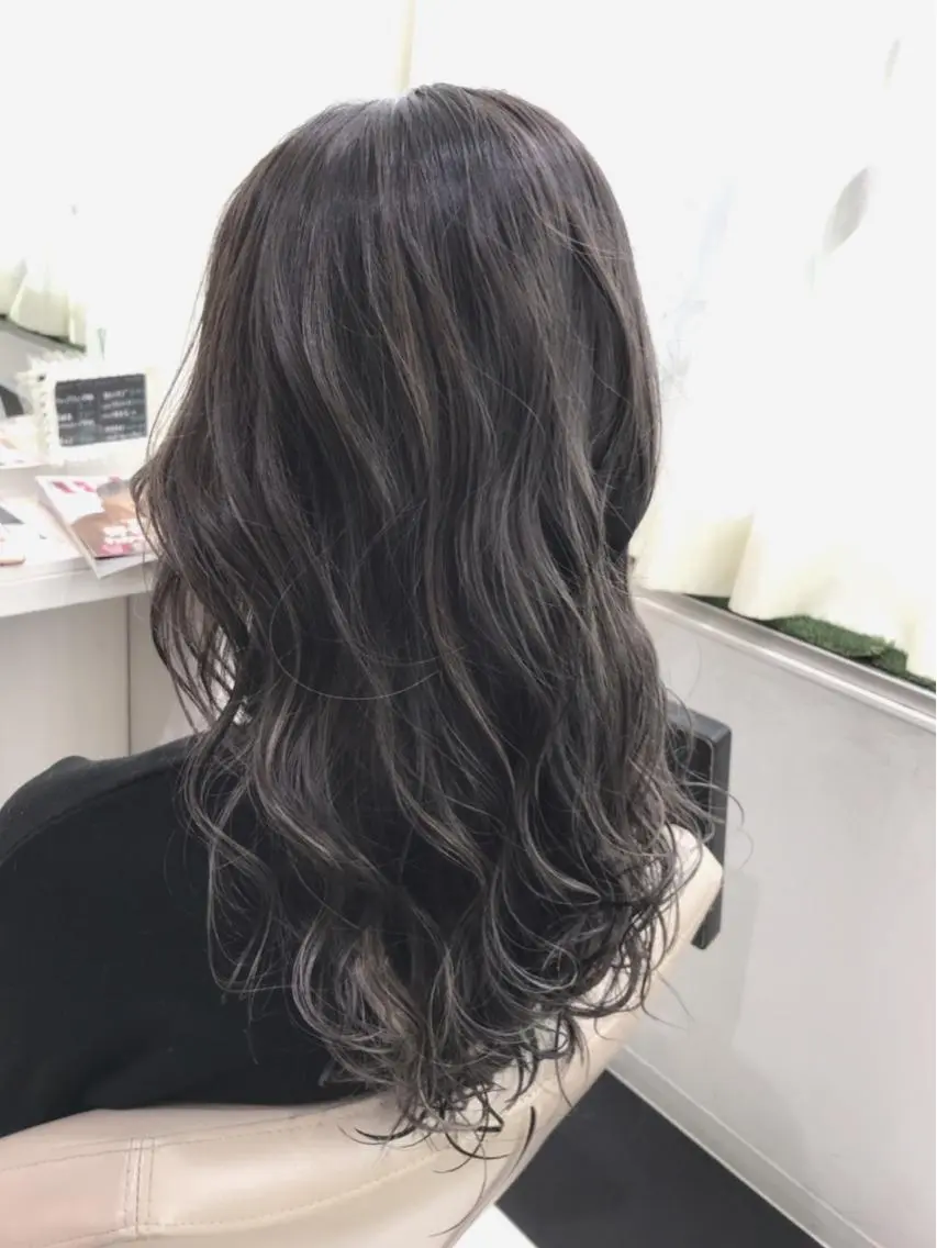 セミロング カラー ダークグレー ダークグレージュ グレージュ ハイライトカラー ハイライト カット ヘアカラー 山崎俊輔/髪質改善 /バレイヤージュのヘアスタイル